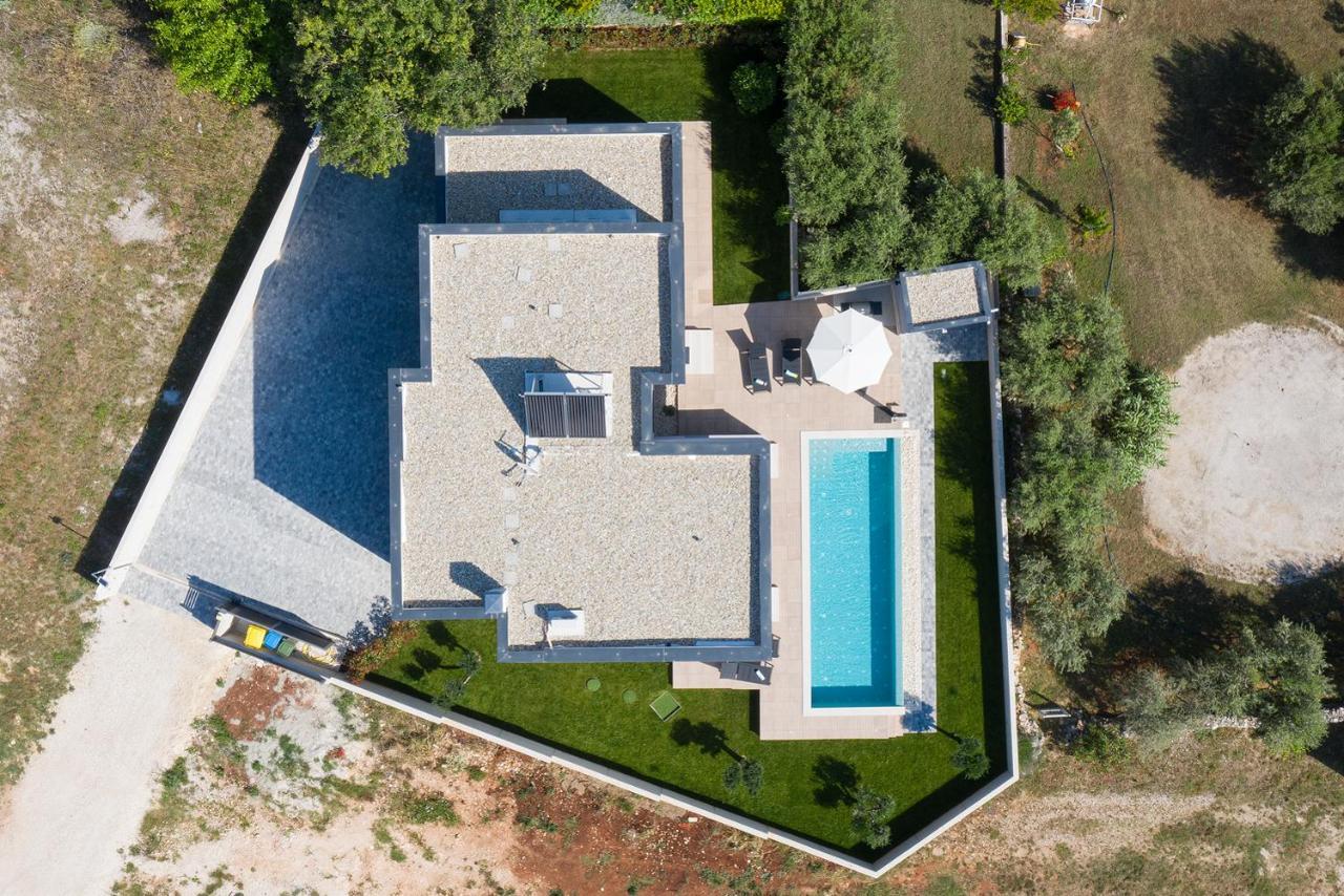 Villa Leola Ližnjan Buitenkant foto